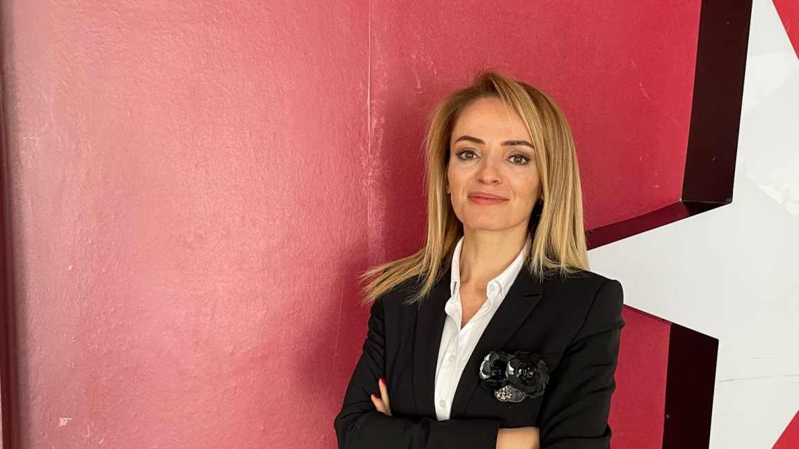 Uzman Öğretmen Feray ÇAT - Müdür Yardımcısı- Assistant Director - Subdirector  